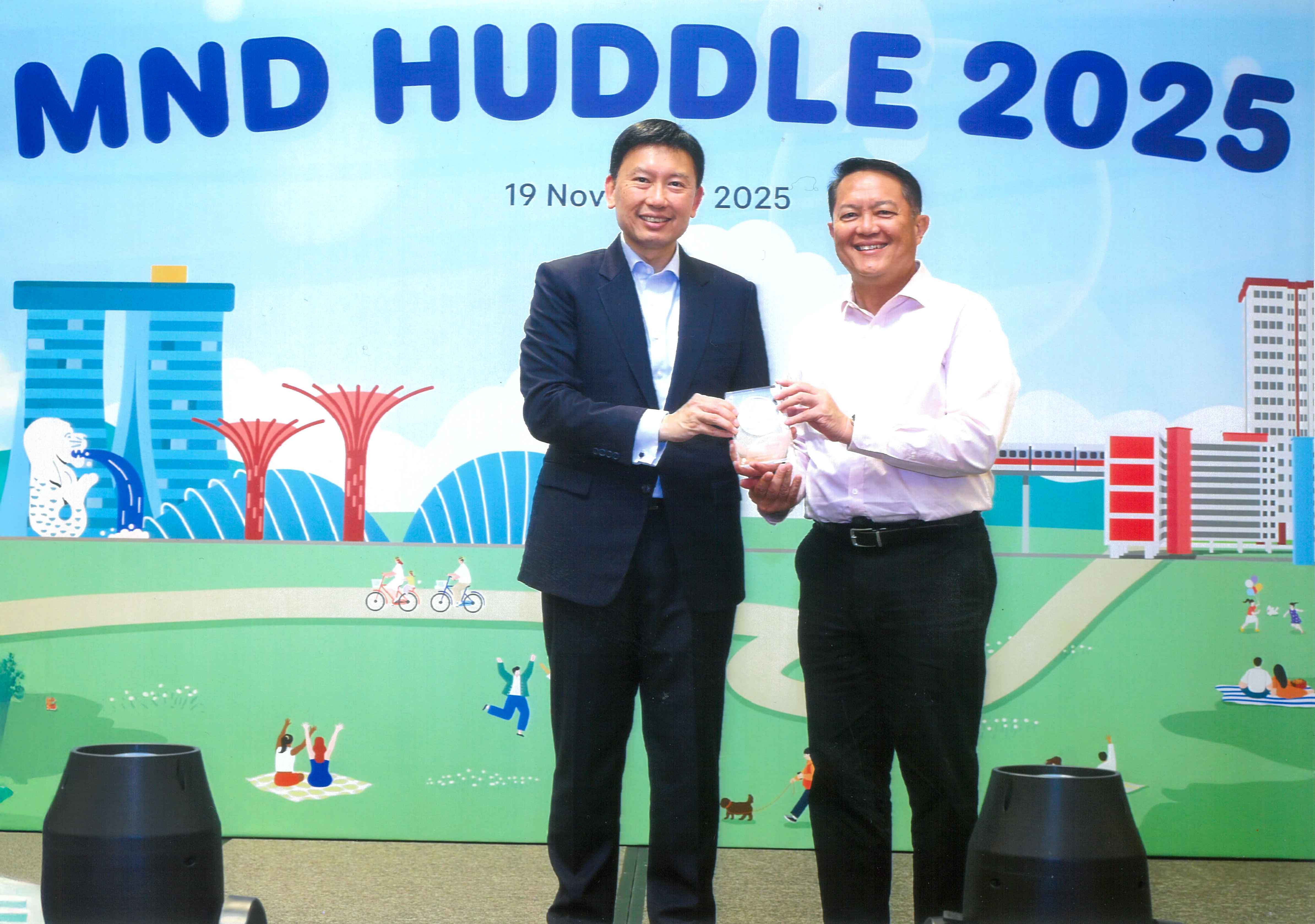Eugene Lim awarded the MND Medallion for Contributions to Singapore’s Real Estate Sector